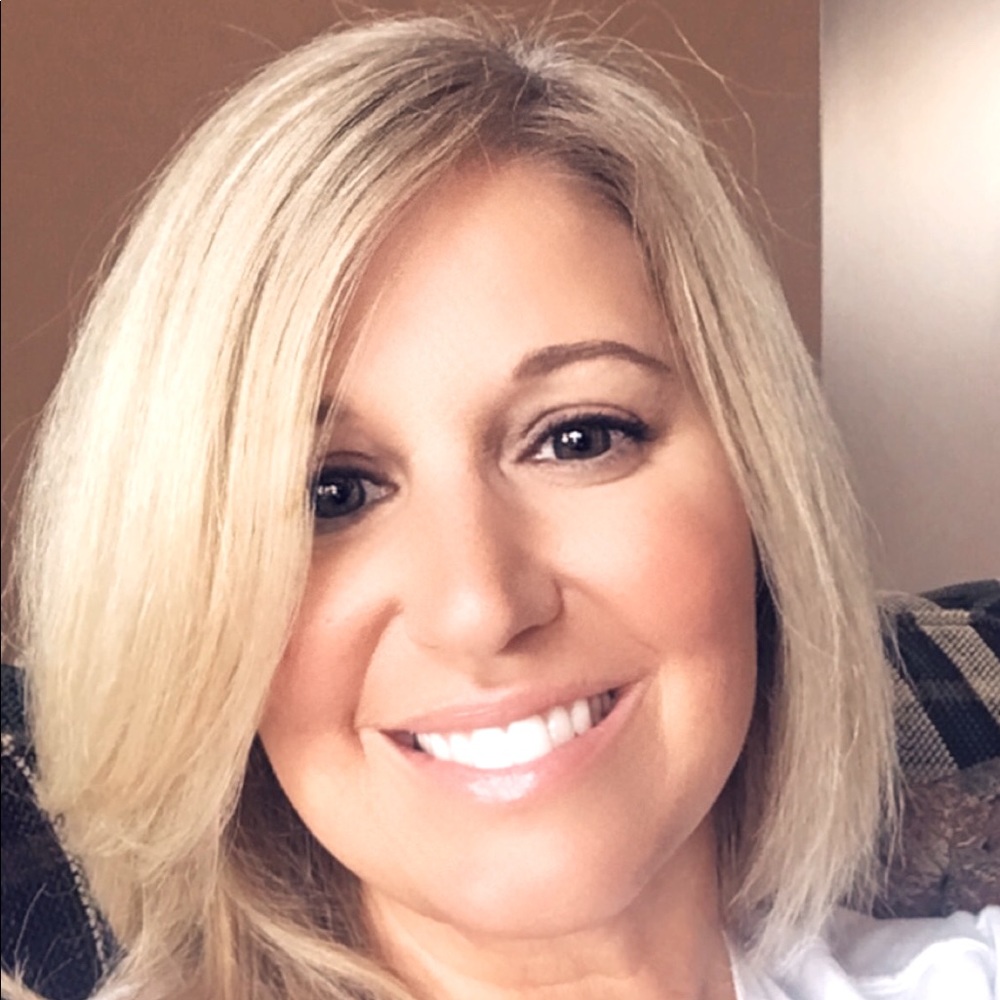 Meet your Posher, Debbie